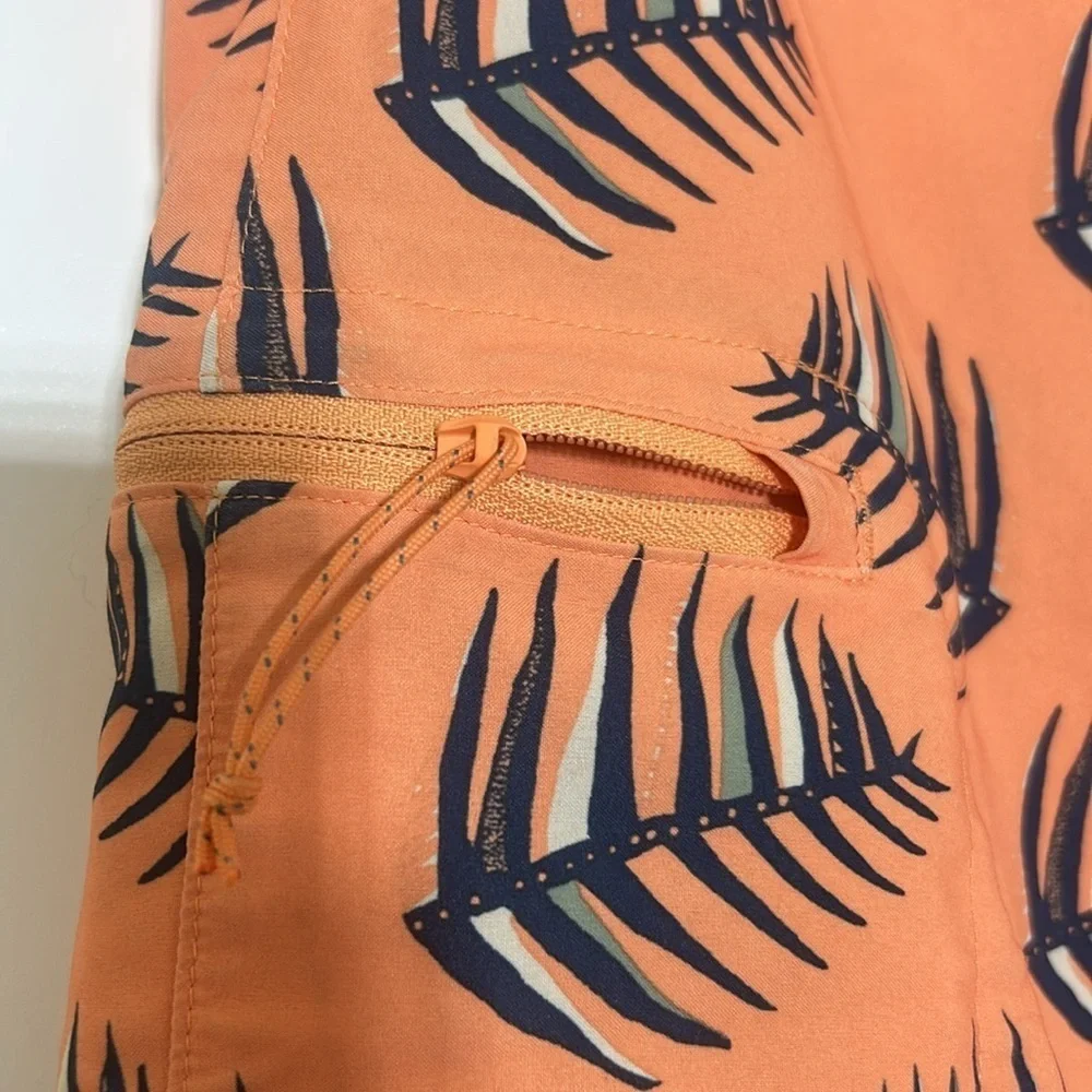 Patagonia Stretch Planing Peach Swim Short, size 29